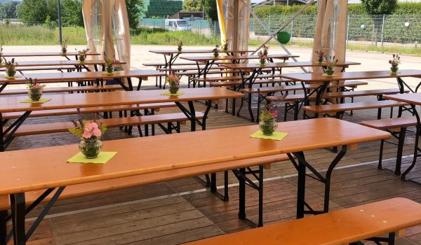 6x9 mit Biertische